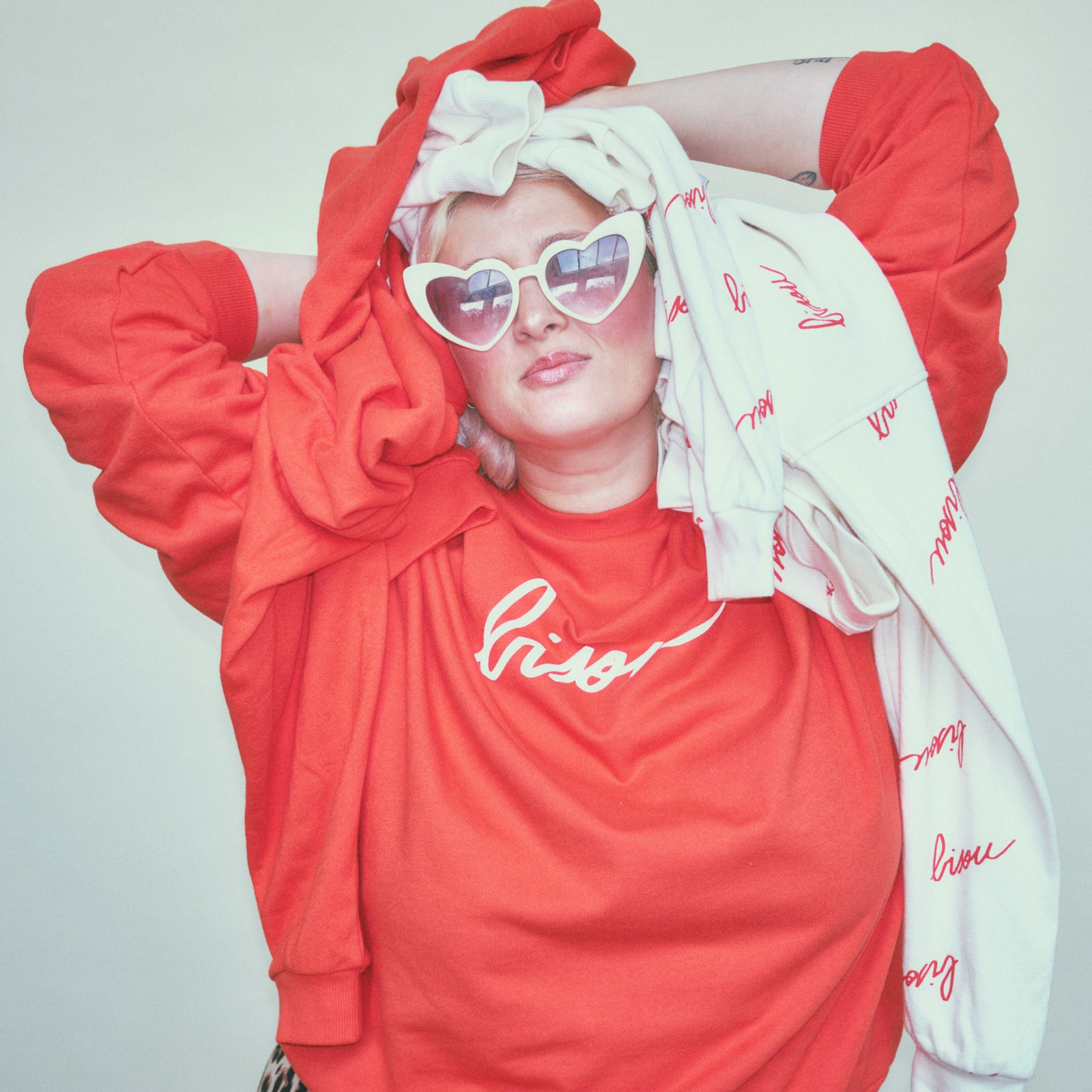 Red oversized Bisou sweatshirt