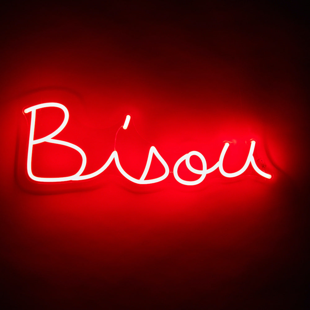 Neon Bisou