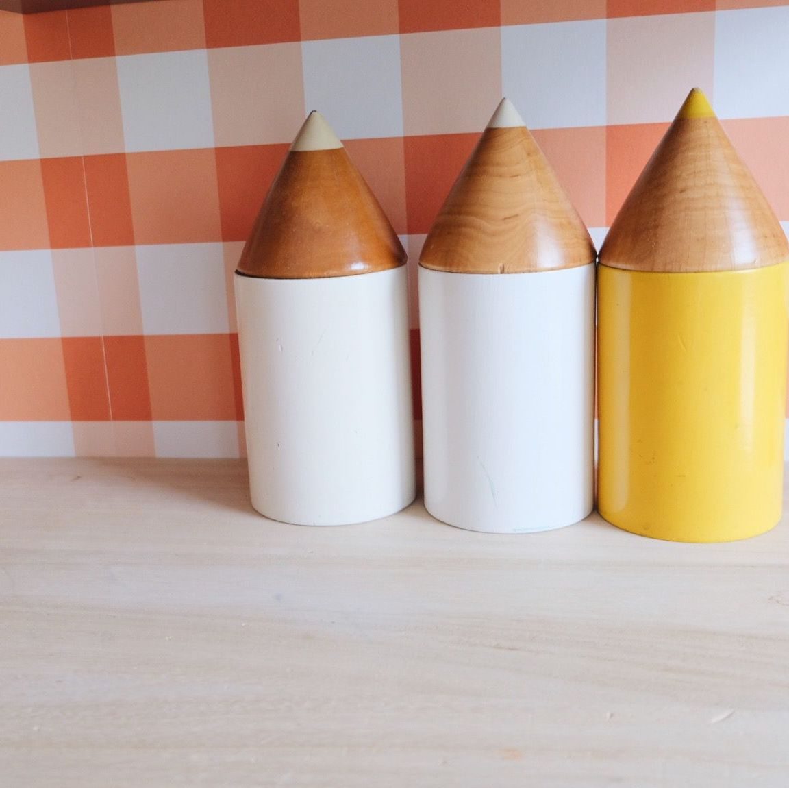 Papier peint vichyorange Bonjour Georges x Mathilde Cabanas